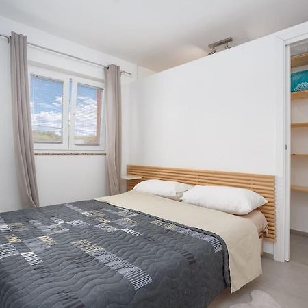 Family Village Apartment Vrh  Екстериор снимка